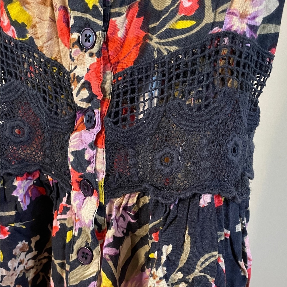 Band of Gypsies Spaghetti Strap Floral Dress with Waist detail - Picture 5 of 9